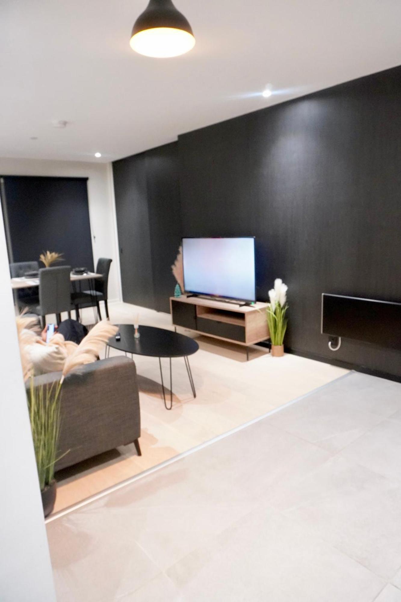 Central Manchester Luxury 2 Bed Apartment With Balcony Exterior foto
